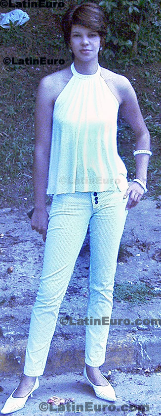 Date this beautiful Brazil girl Lilian from Sao Bernardo do Campo B218