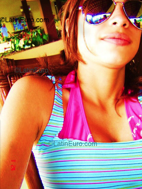 Date this exotic Brazil girl Heloisa from Brasilia B2204