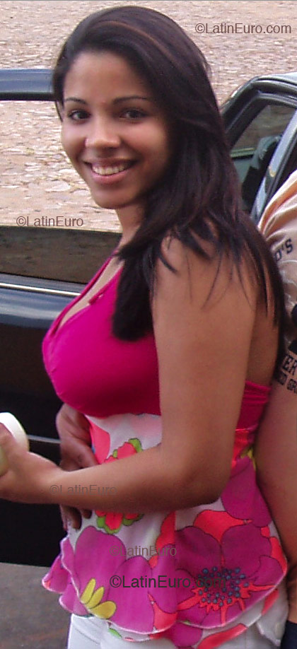 Date this gorgeous Brazil girl Amanda from Teresina B2244