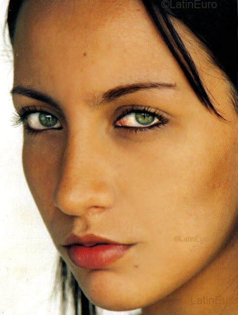 Date this cute Brazil girl Vanessa- from Sao Jose dos Campos B2262