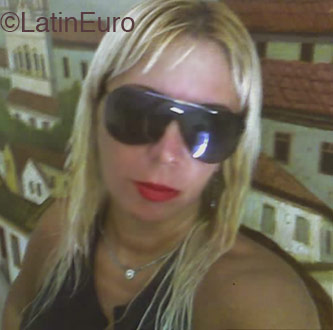 Date this gorgeous Brazil girl Nadrea from Maceio B2319