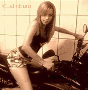 Date this funny Brazil girl Rosa from Belem B370