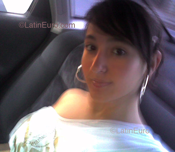 Date this georgeous Brazil girl Larissa from Belo Horizonte B2330