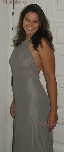 Date this delightful Brazil girl Elke from SAO PAULO B2363