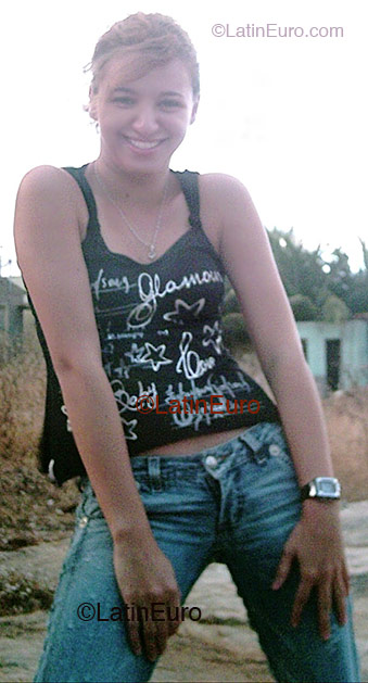 Date this foxy Brazil girl Nagyla from  B2370