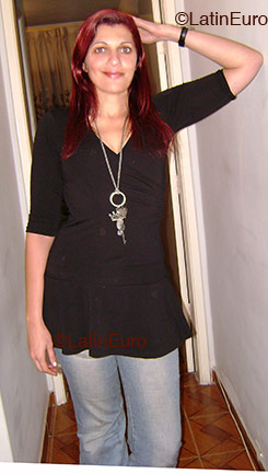 Date this stunning Brazil girl Andrea from Sao Paulo B1303