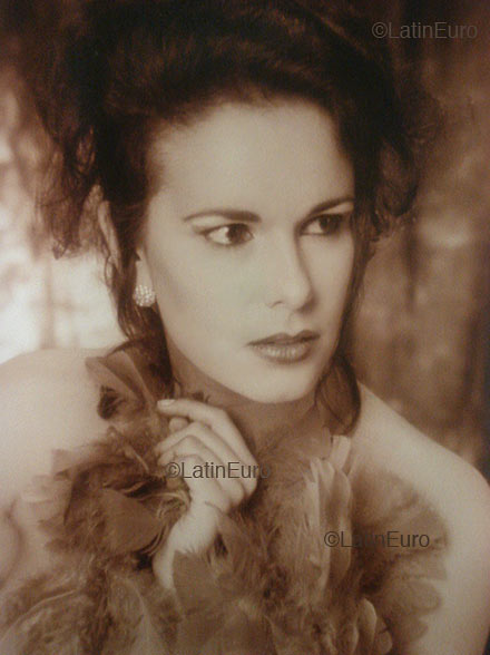 Date this exotic Brazil girl Sabrina from SAO LUIZ B2405