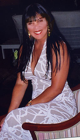 Date this fun Brazil girl Raquel from RIO DE JANEIRO B2424