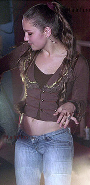 Date this beautiful Brazil girl Natalia from Florianopolis B2433