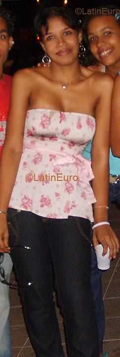 Date this georgeous Brazil girl Kenny from ARACAJU B2475