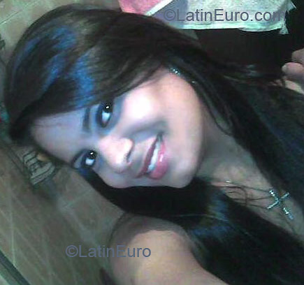 Date this good-looking Brazil girl Thaise from BARREIRAS B2556