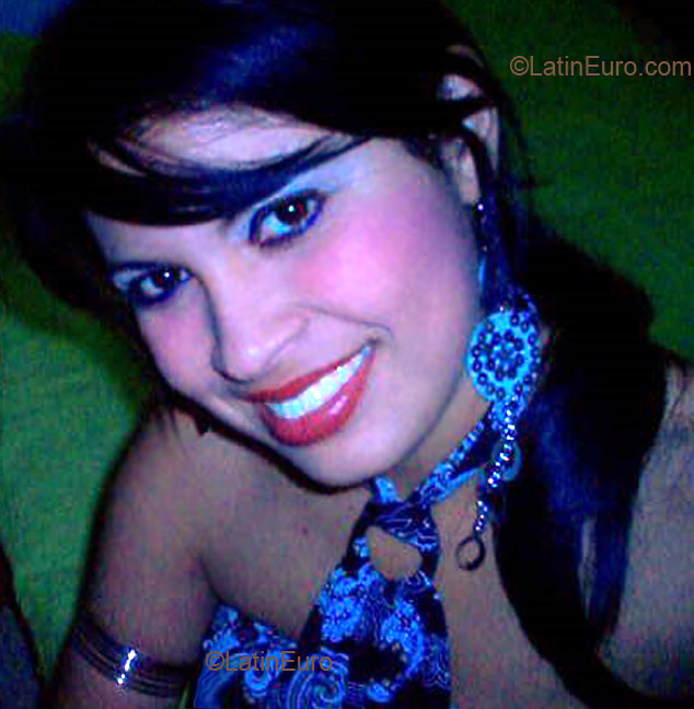 Date this voluptuous Brazil girl Vivi from IMPERATRIZ B2592