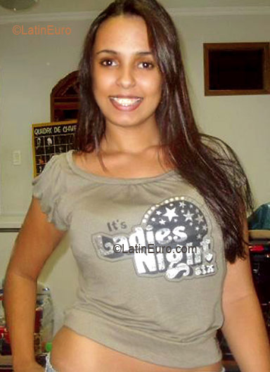 Date this good-looking Brazil girl Cristiane from NOVA IGUACU B2606