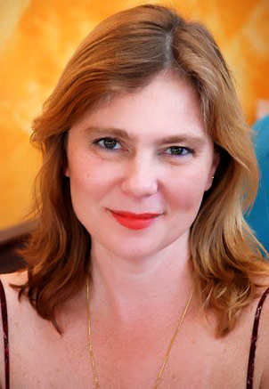 Date this happy Brazil girl Loira from SAO PAULO B2617