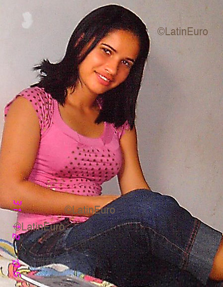 Date this georgeous Brazil girl Joelma from MARABA B2735