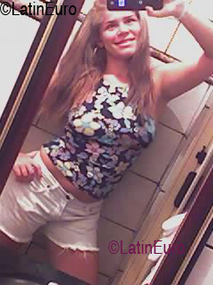 Date this stunning Brazil girl Daiana from RIO DE JANEIRO B2739