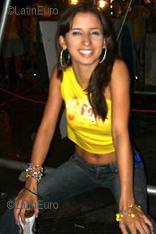 Date this gorgeous Brazil girl Juliana from ITANHOMI B2757