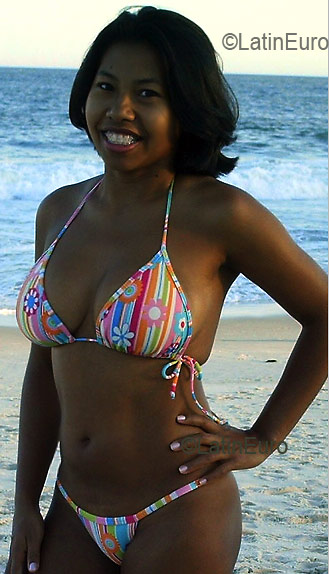 Date this funny Brazil girl Maria from RIO DE JANEIRO B2763