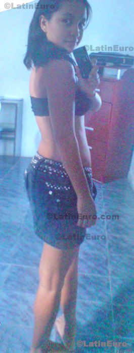 Date this passionate Brazil girl Thamyres from Campos Dos Goytacazes B284