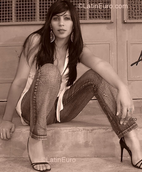 Date this gorgeous Brazil girl Ana from SAO JOSE DOS CAMPOS B2909