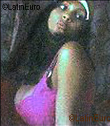 Date this lovely Brazil girl Paula from RIO VERDE B2980