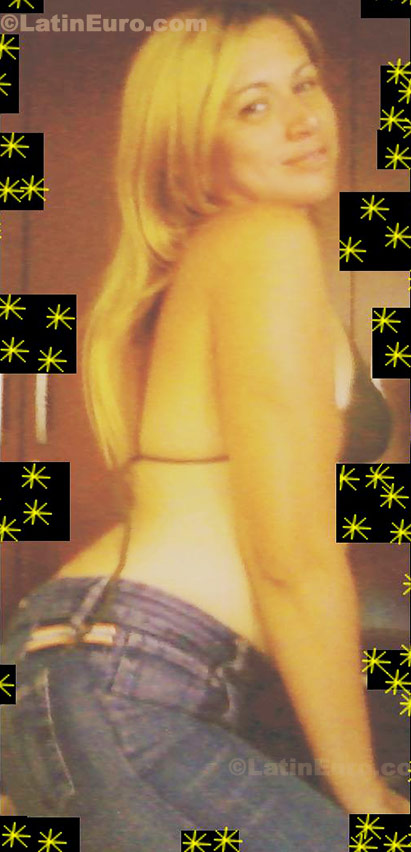 Date this foxy Brazil girl Keila from Brasilia B310