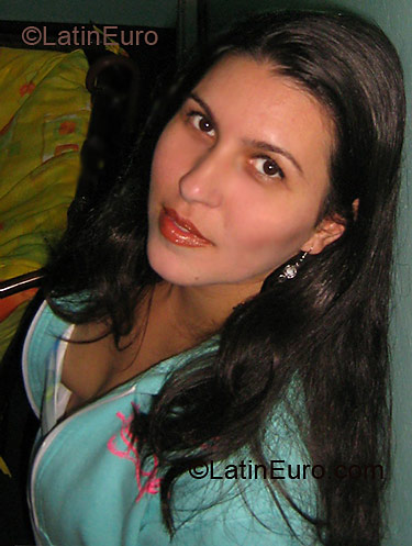 Date this voluptuous Brazil girl Andreia from PORTO ALEGRE B3142