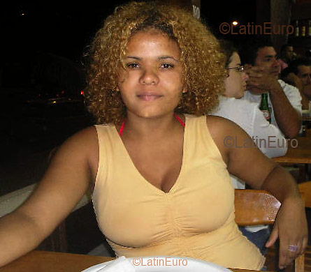 Date this young Brazil girl Cristiana from SAO PAULO B3152