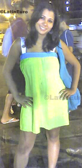 Date this charming Brazil girl Lueide from Salvador B324
