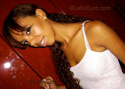 Date this passionate Brazil girl Giullya-Br from FLORIANOPOLIS B3330