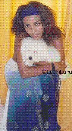 Date this hard body Brazil girl Kika from SALVADOR B3497