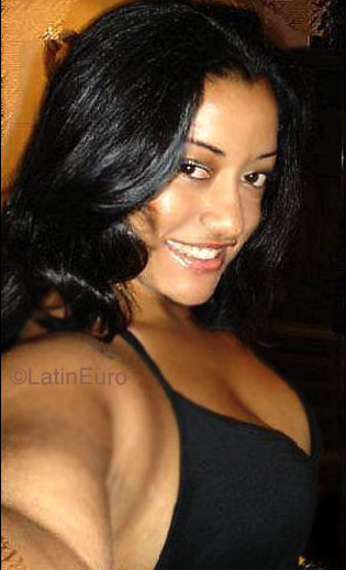 Date this exotic Brazil girl Raissa from FORTALEZA B3537