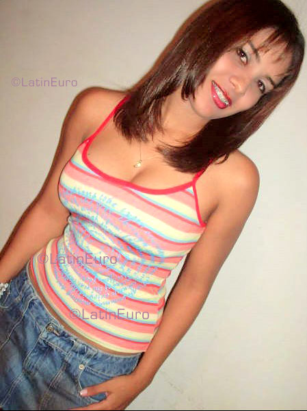 Date this delightful Brazil girl Keila from GOIANIA B3549