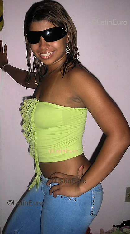 Date this cute Brazil girl Michelle from MANAUS B3552