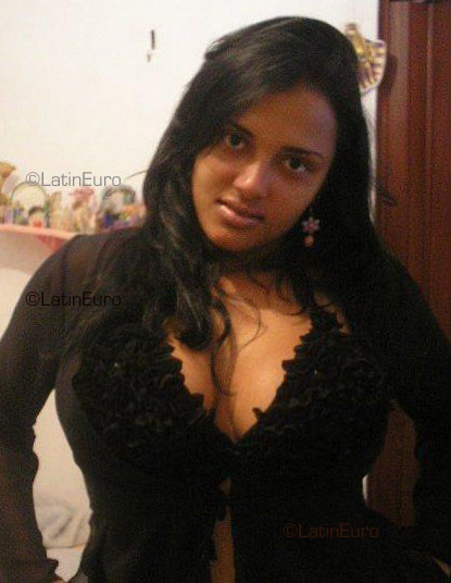 Date this charming Brazil girl Cristina from  B3562