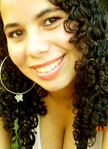 Date this attractive Brazil girl Calipsia from  B3746