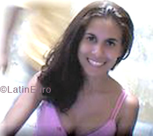 Date this athletic Brazil girl Cassia from RECIFE B3752
