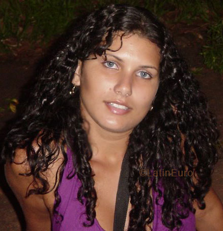Date this good-looking Brazil girl Mirelle from VIANA B3774