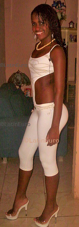 Date this charming Brazil girl Gleicy from RIO DE JANEIRO B3823