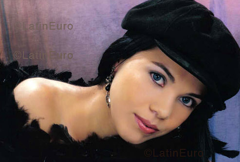 Date this happy Brazil girl Soraia from SAO JOSE B3852