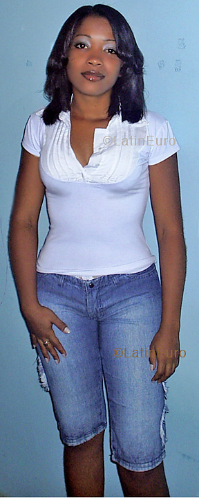 Date this fun Brazil girl Mirian from TIMOTEO B3863