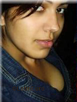 Date this voluptuous Brazil girl Sheila from  B3865