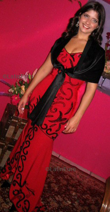 Date this charming Brazil girl Aline from  B3936