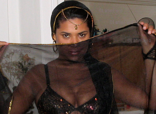 Date this gorgeous Brazil girl Eliana from PORTELA B3984