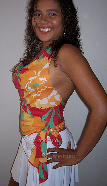 Date this delightful Brazil girl Paticia from JABOATAO DOS GUARARAPES B4003