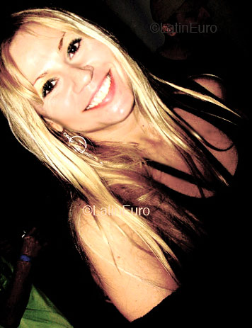 Date this pretty Brazil girl Bianca from SAO PAULO B4011