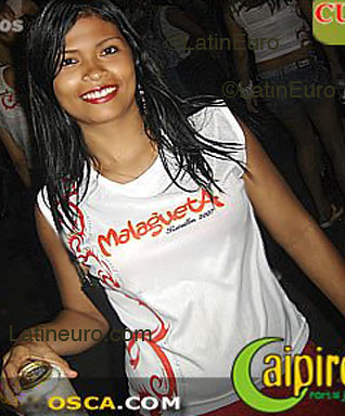 Date this voluptuous Brazil girl Carlene from  B4035