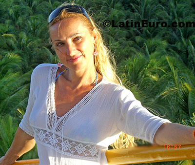 Date this pretty Brazil girl Nice from Rio de Janeiro B405