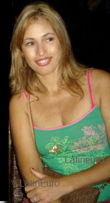 Date this delightful Brazil girl Bel from RIO DE JANEIRO B4057