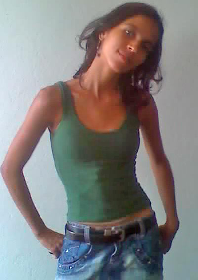 Date this voluptuous Brazil girl Patricia from Ribeirao Das Neves B409